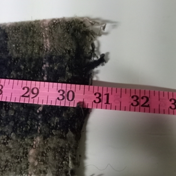 Prince & Fox  Plaid Tassel Shawl Scarf Wrap, Navy Taupe Cream, Pre_owned - Picture 6 of 7